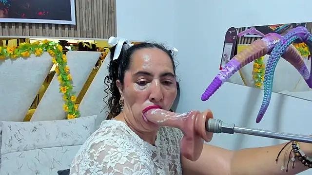 Luna_Naughty1 webcam