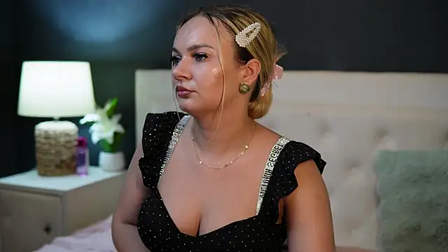 DaliaParis webcam