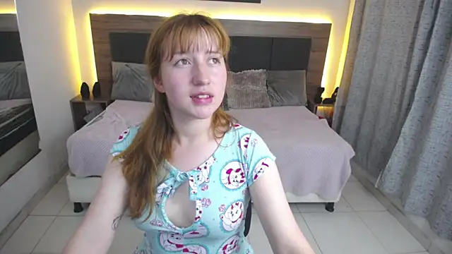 adhara_valkiria webcam