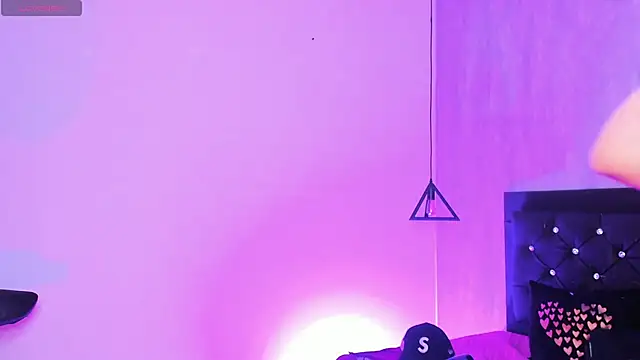 curly_babe webcam