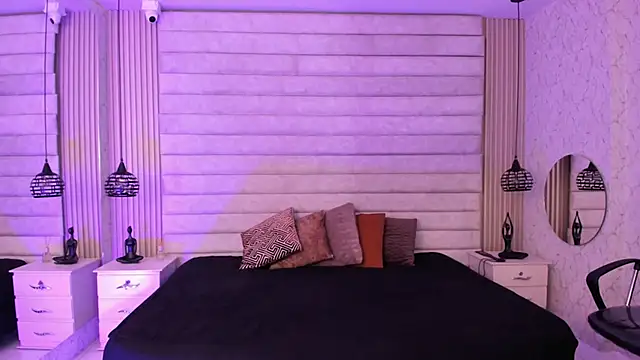 VictoriaaBlair webcam