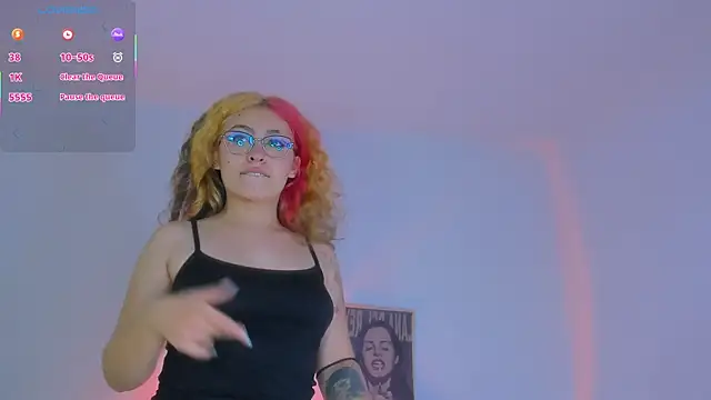 MarieTaylor_ webcam