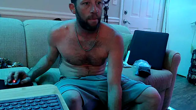 Diamondintherough24 webcam