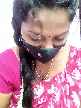 CuteDevilAnu webcam