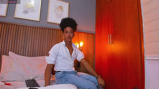 Krikrii_Milady webcam