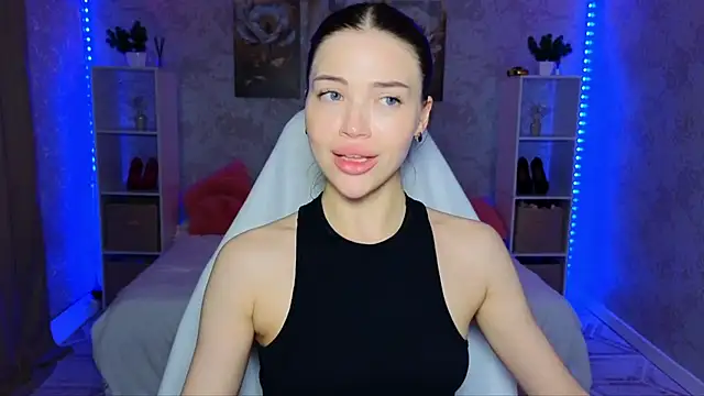 Emmy Mills (EmmyMills)