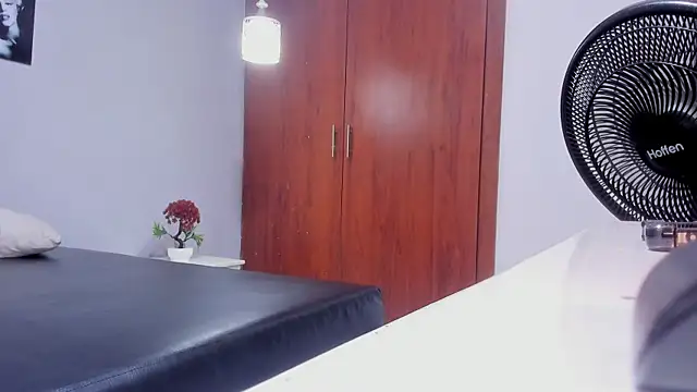 sexynova_93 webcam