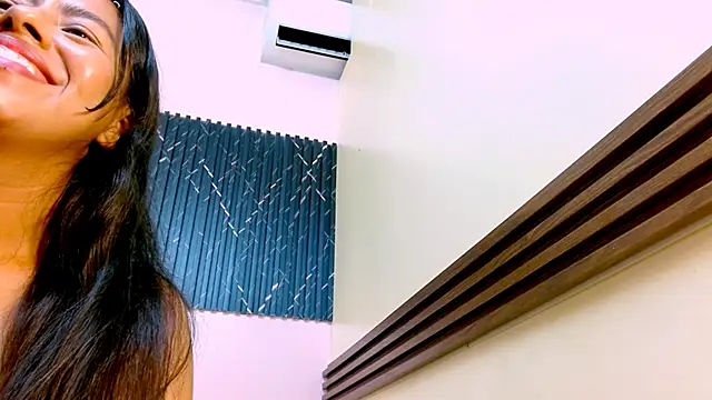 VeronicaRobles webcam