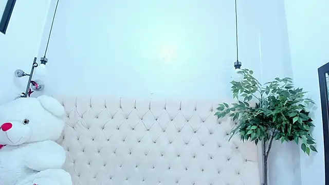 Victoria_Coleman webcam