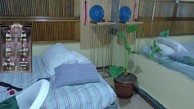 Eli666uwu webcam