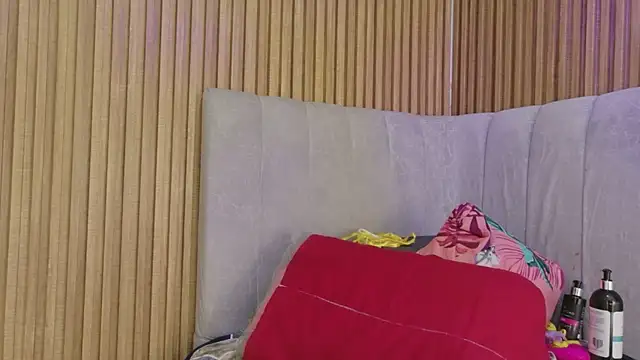 celeste_jhons webcam