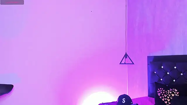 curly_babe webcam