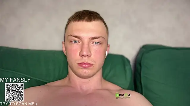 iron__chap webcam