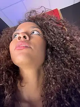 CurlyOopsieXXX