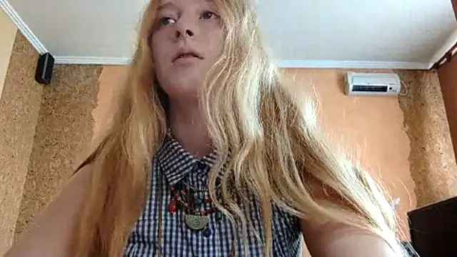 KateVibe_01 webcam