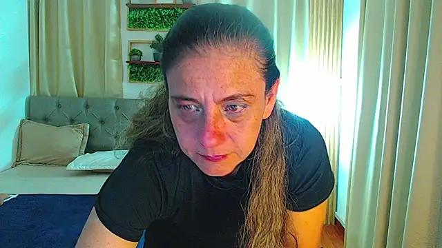 sasi_luna webcam