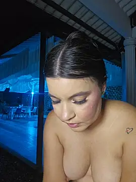 Pretty_Julieta webcam