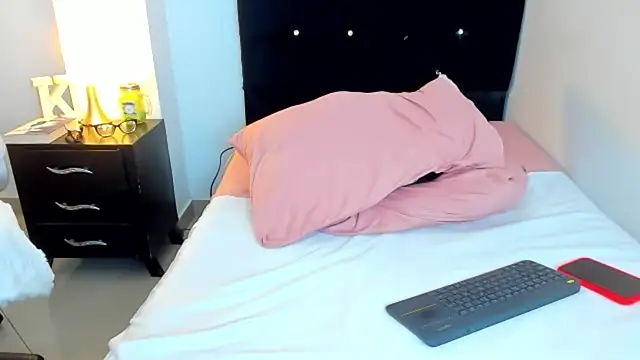 kathyajhonss webcam