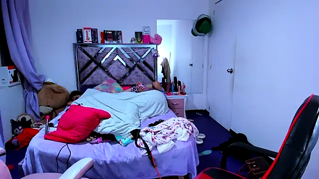 Luna_Analya webcam