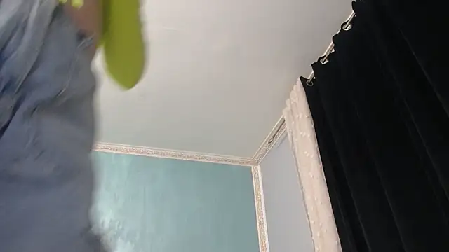 LaraLanee webcam