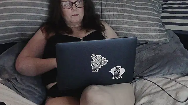 MistressJulienne webcam