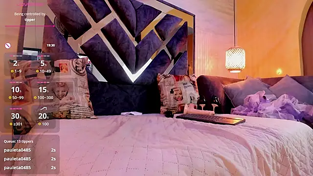 annie_vega17_ webcam