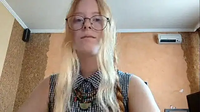 KateVibe_01 webcam