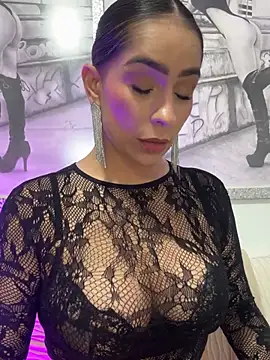 Mau_White webcam