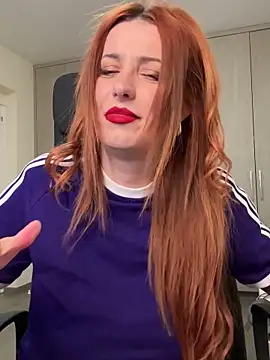 RoxxyDallas live sex cam