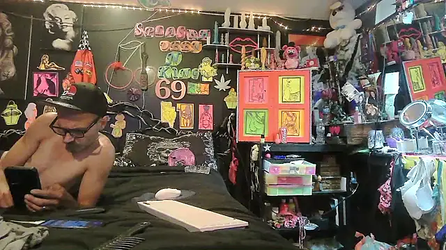 DaddyAndSplashQueen webcam