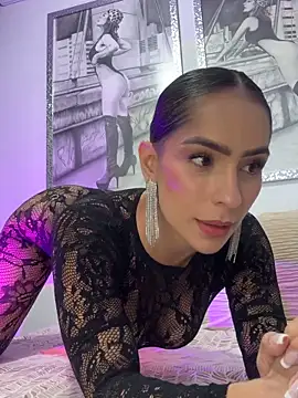 mau_white (F milf) - Show tits