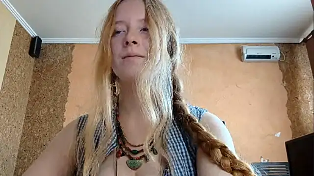 katevibe_01 - KateVibe_01's free webcam