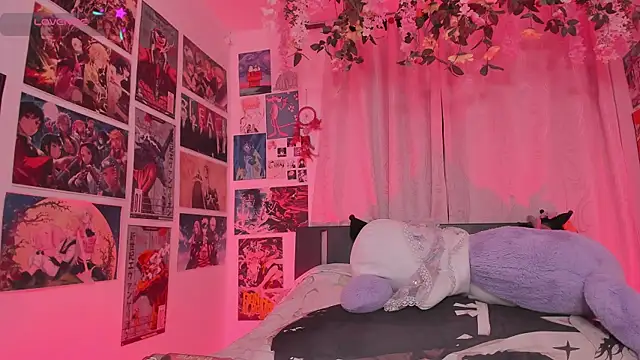MissCurvyTop