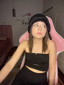 PrettyAmber webcam