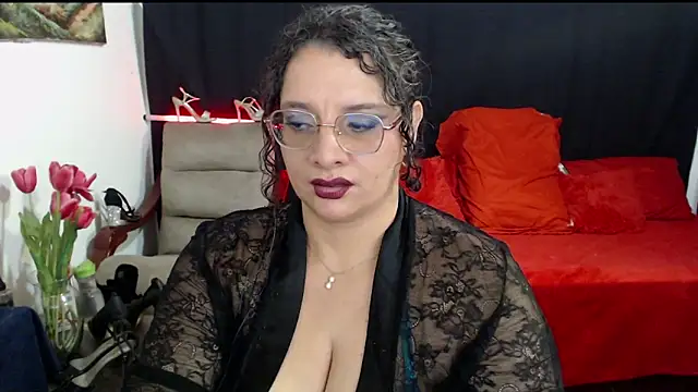 Aleja_Gonzales live sex cam