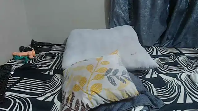 HornyEbony4u webcam