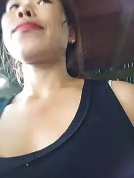 Ngocmi909 webcam