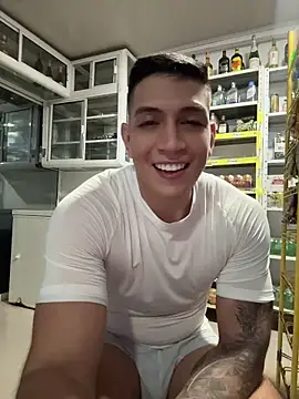 OliverWest04 webcam