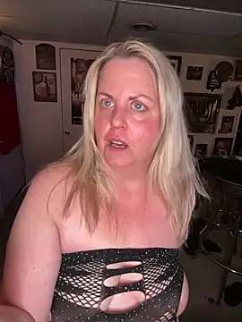 Milfshaker50 webcam