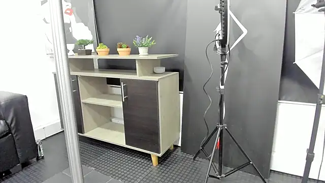 KiaraaBlack webcam