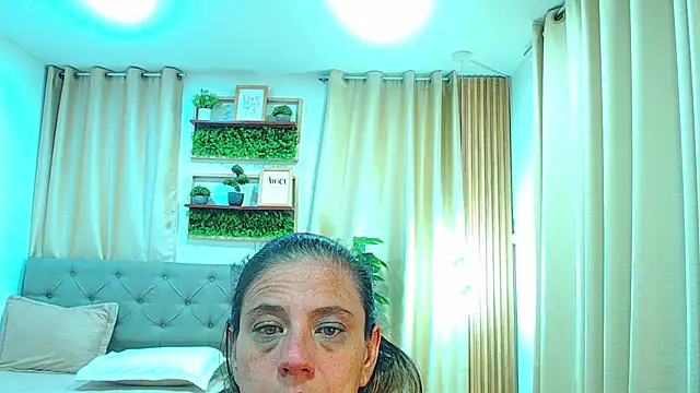 sasi_luna webcam