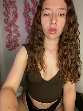 -rosi - -rosi's free webcam - UK Sex Cams