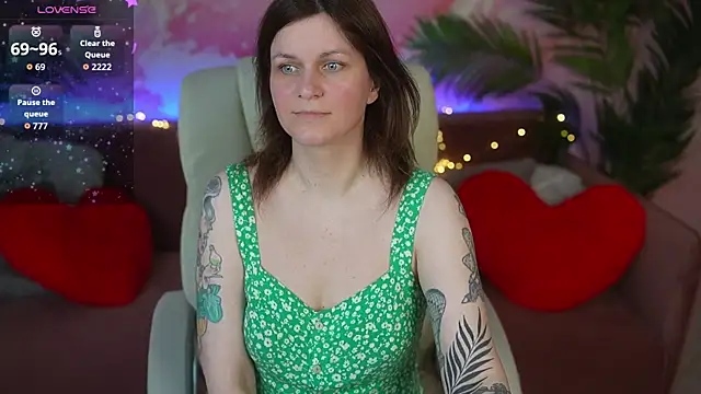 tinamelt - TinaMelt's free webcam - UK Sex Cams