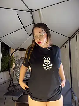 AliciaWhite_nt webcam