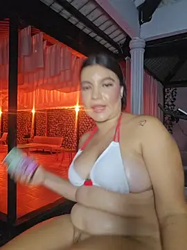Pretty_Julieta webcam