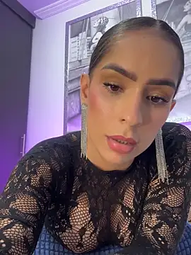 Mau_White webcam