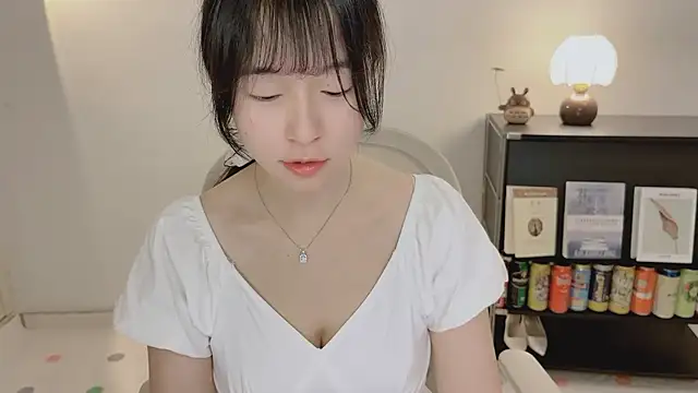 Onechestnut webcam