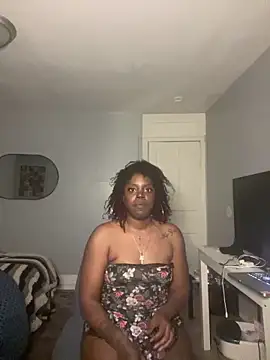 IntrovertedUnicorn webcam
