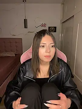 PrettyAmber webcam