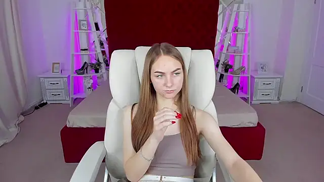 MilaAddams webcam